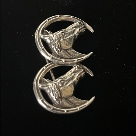 Beau Sterling Silver Double Horse Head & Horseshoe Brooch Pin Equestrian Lucky - Picture 8 of 8